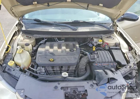 2010 Chrysler Sebring Touring z USA, uszkodzony, nr VIN 1C3CC4FBXAN222557